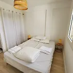 Apartment L'arbanais Vue Mer, 3 Chambres, Pkg Gratuit Hyeres